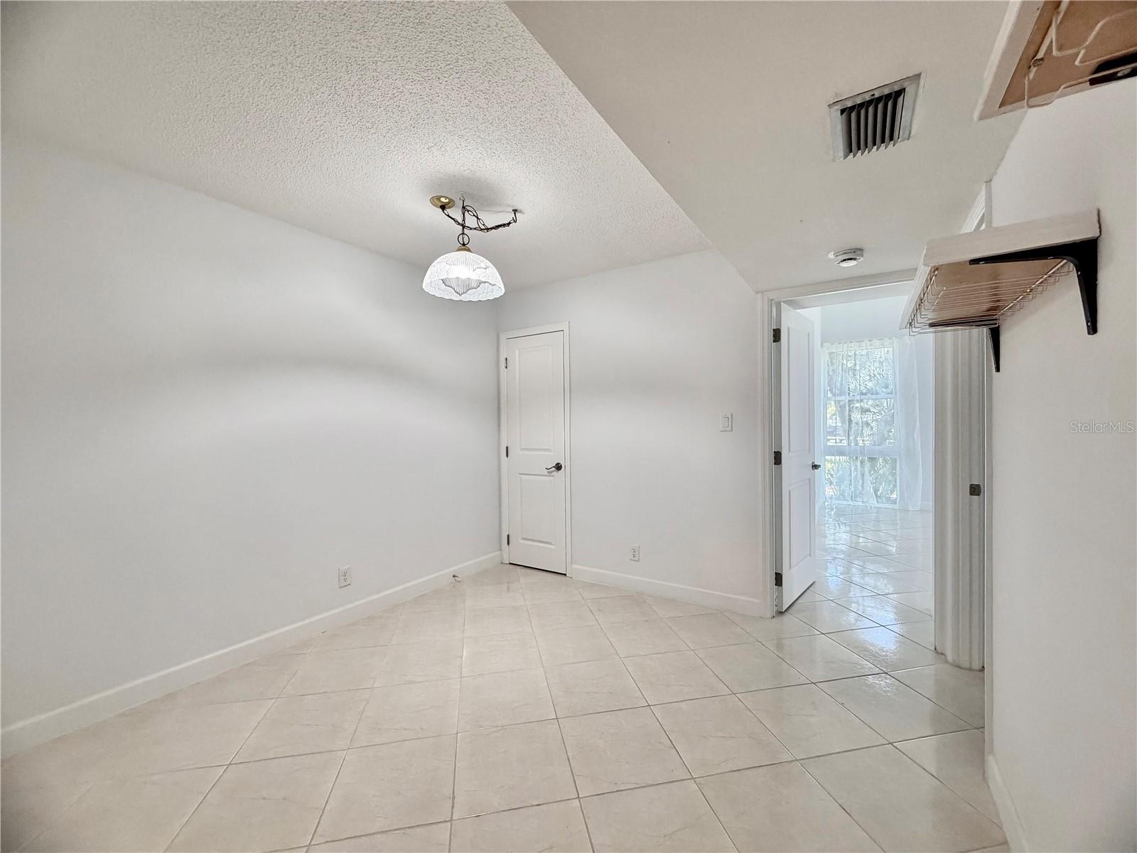 7400 Sun Island Unit 111, South Pasadena, FL 33707