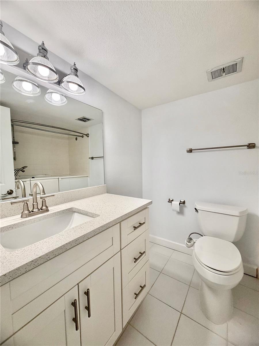 7400 Sun Island Unit 111, South Pasadena, FL 33707