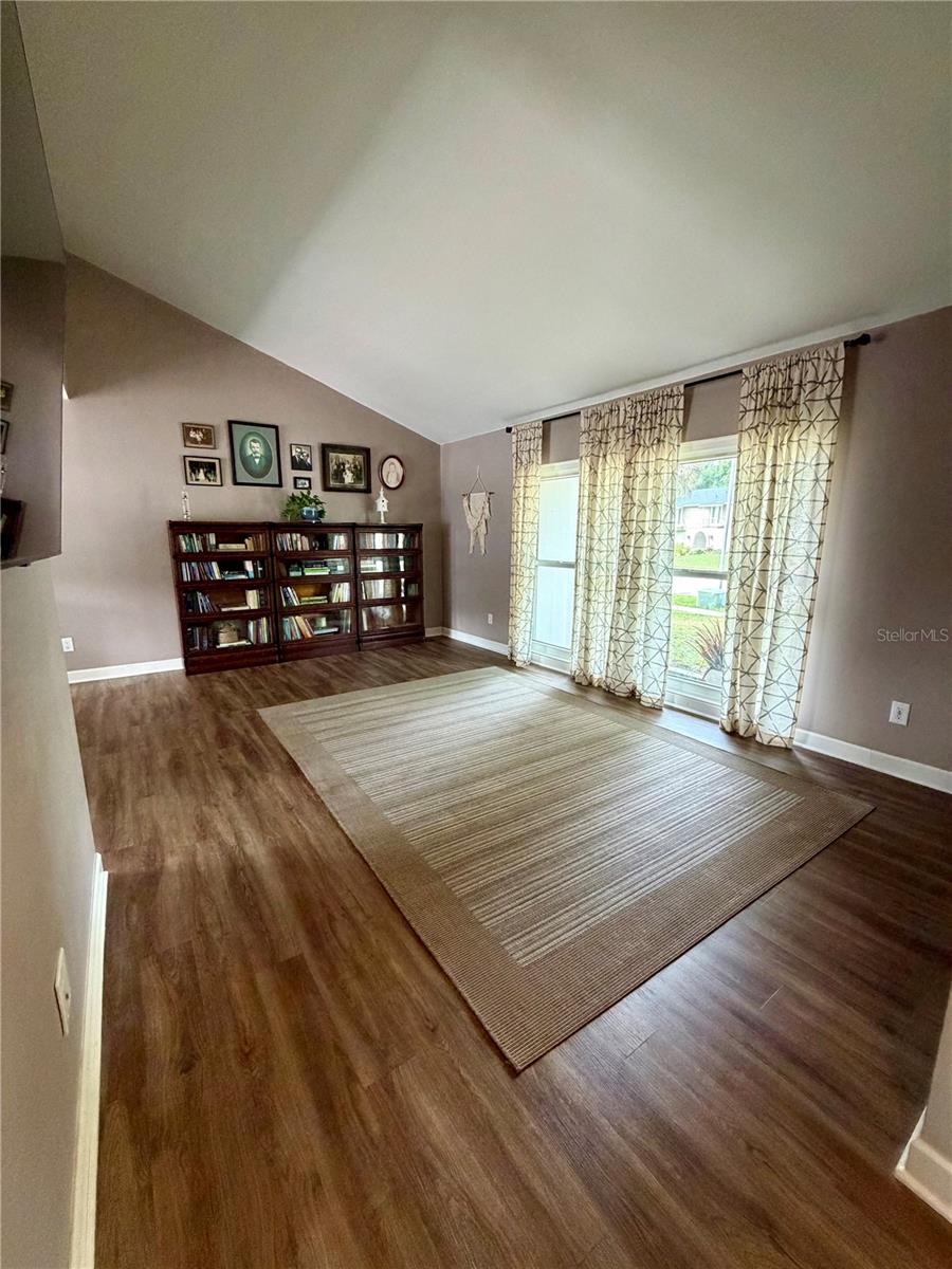 15705 Cashmere, Tampa, FL 33624