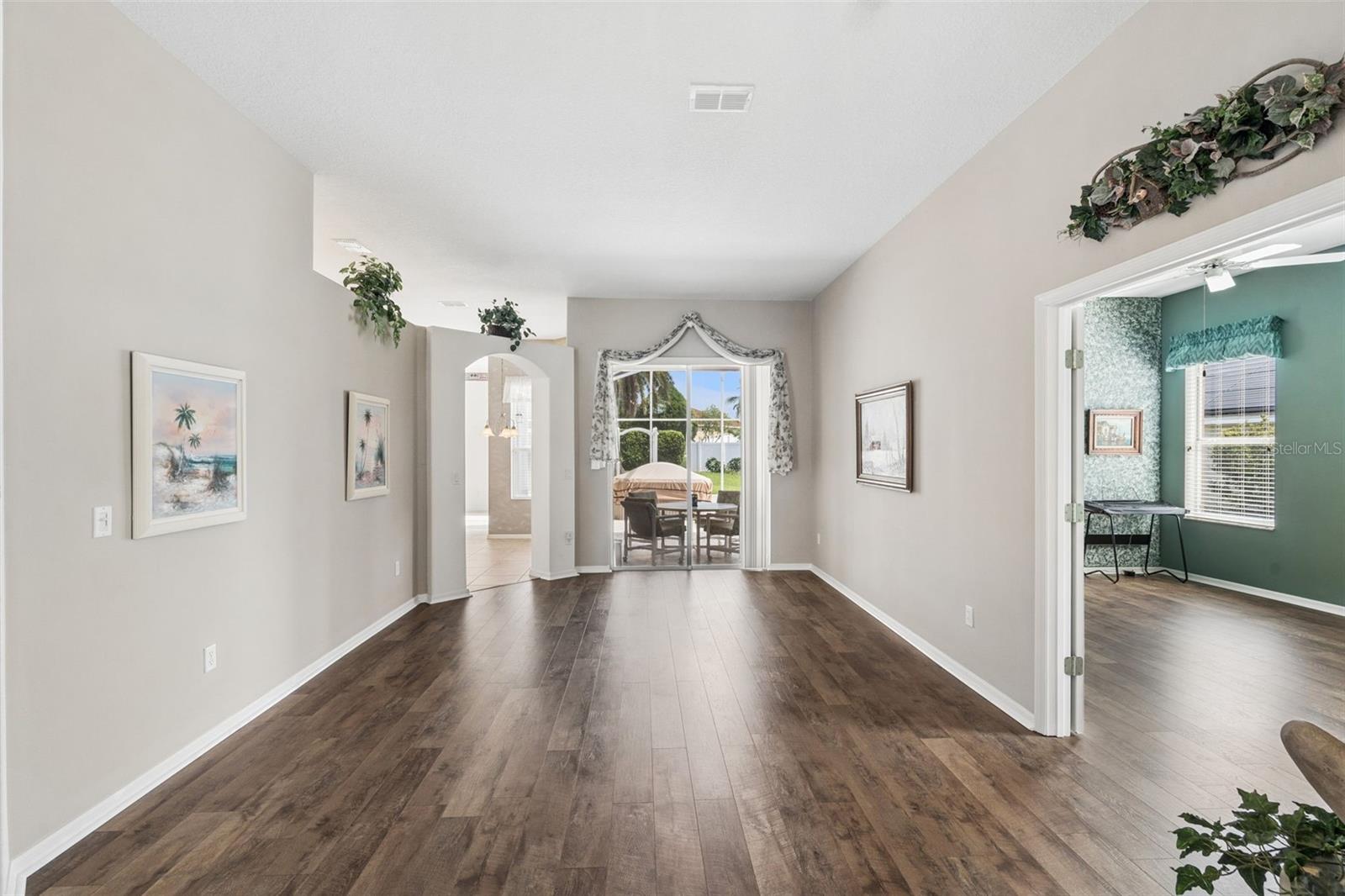 232 Via Mariel East, Davenport, FL 33896