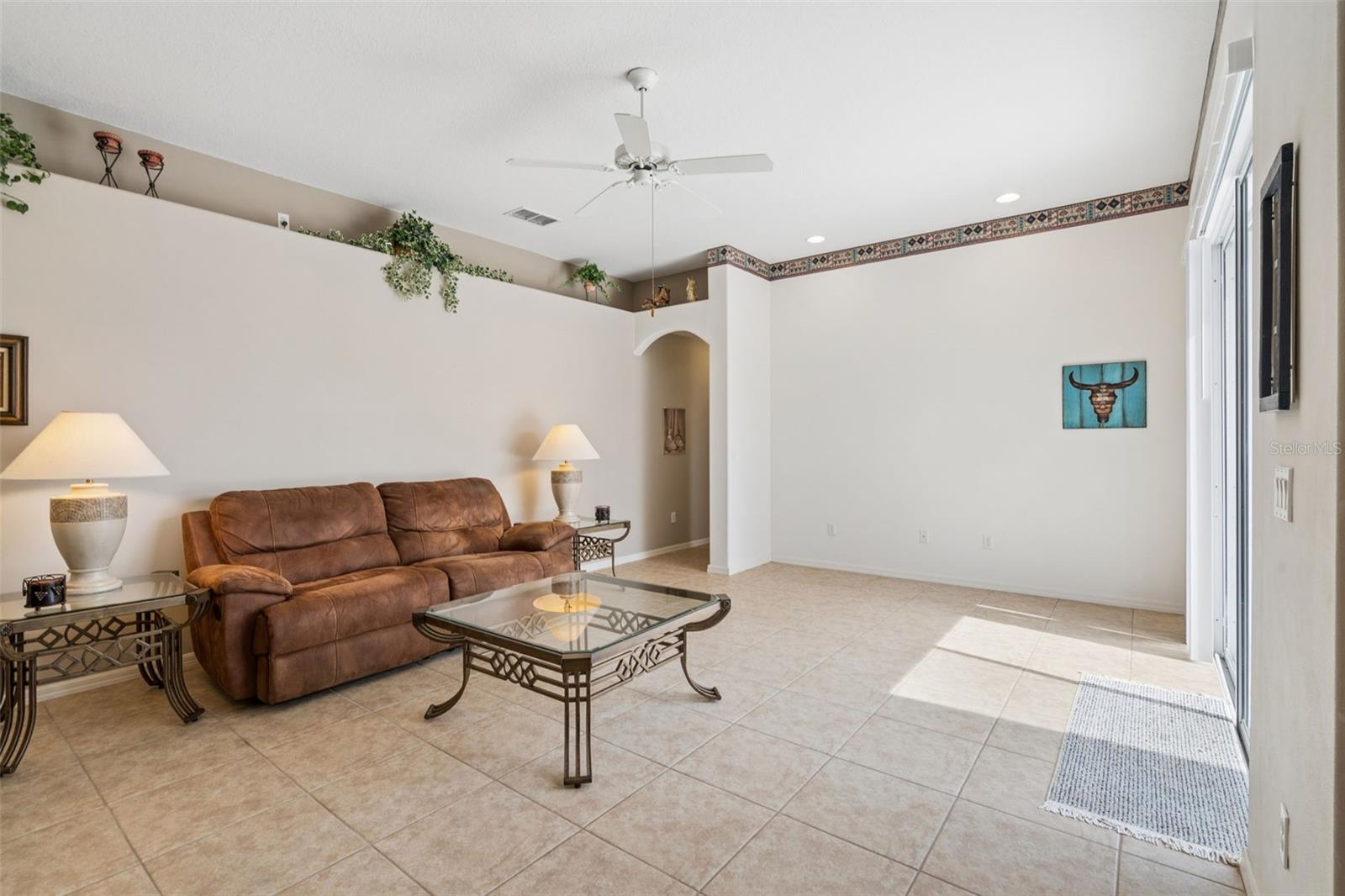 232 Via Mariel East, Davenport, FL 33896