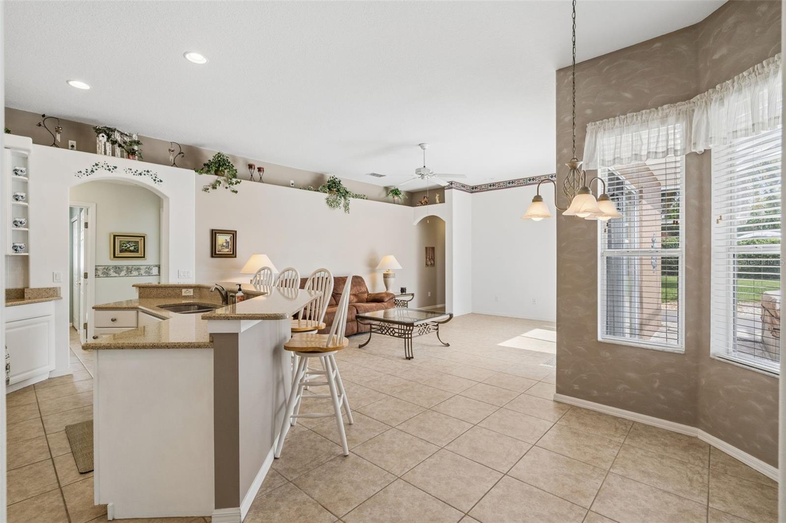 232 Via Mariel East, Davenport, FL 33896
