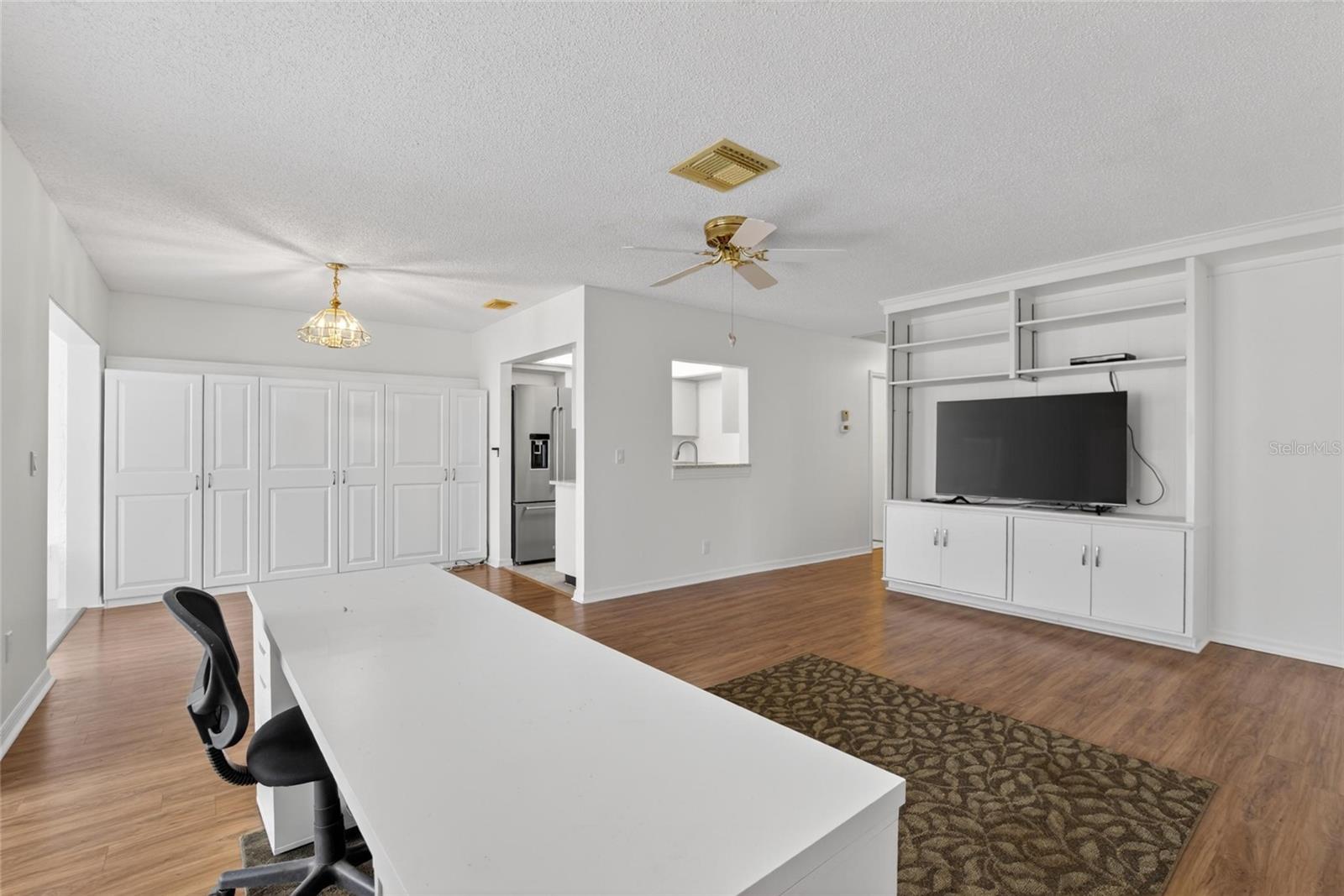 213 Glenellen, Sun City Center, FL 33573