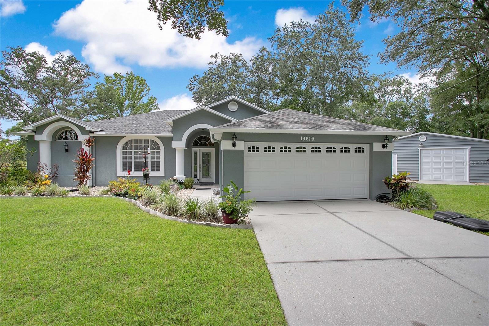 19616 Livingston, Lutz, FL 33559