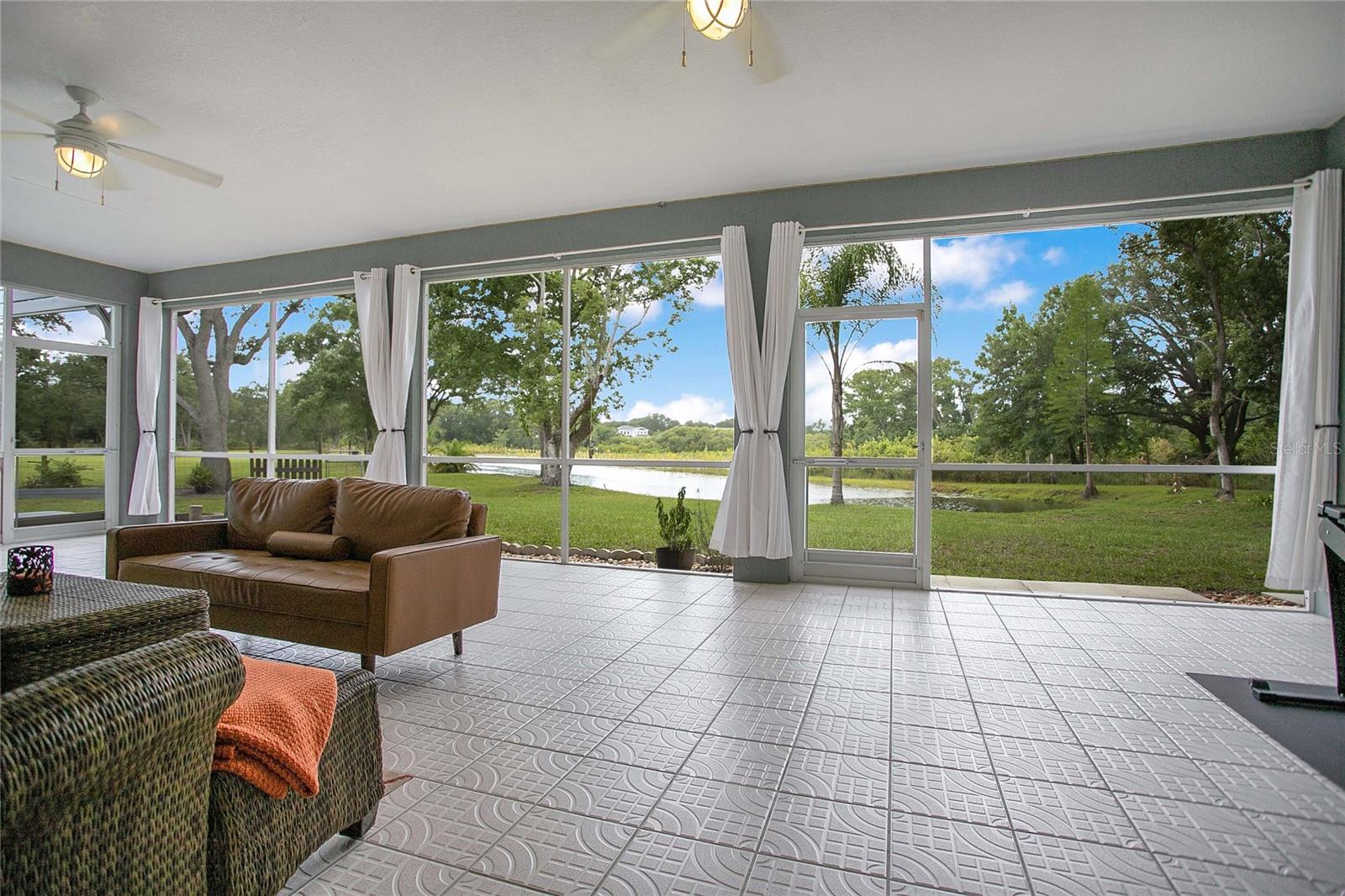 19616 Livingston, Lutz, FL 33559