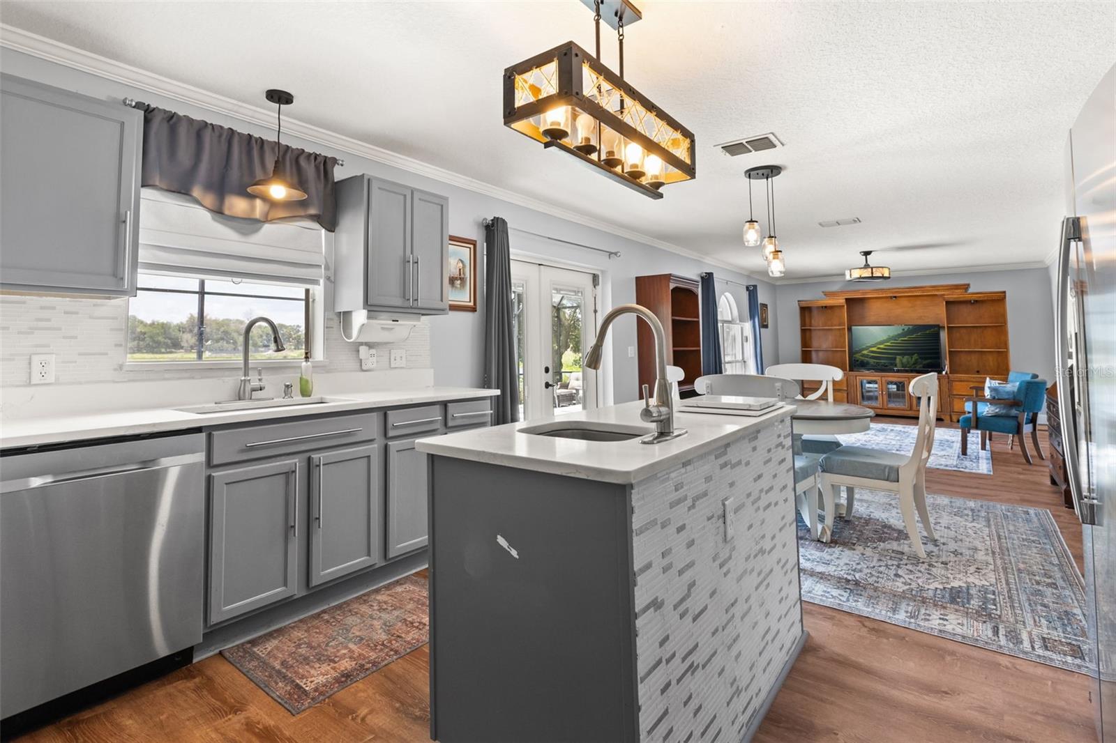 302 Lake Shepard, Apopka, FL 32703