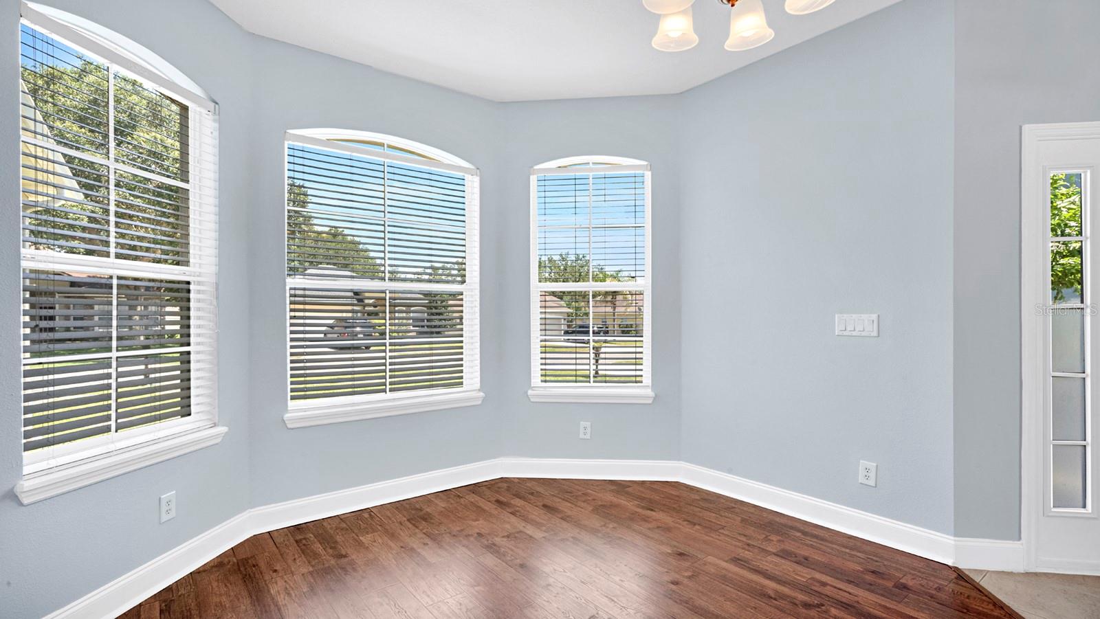 34037 Fortunado, Sorrento, FL 32776