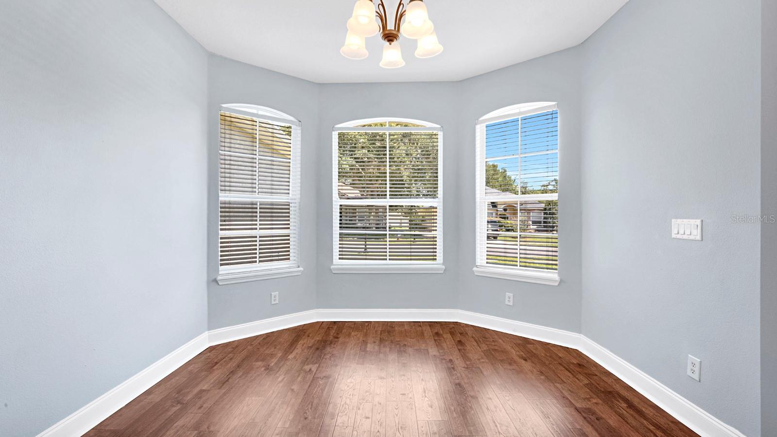 34037 Fortunado, Sorrento, FL 32776