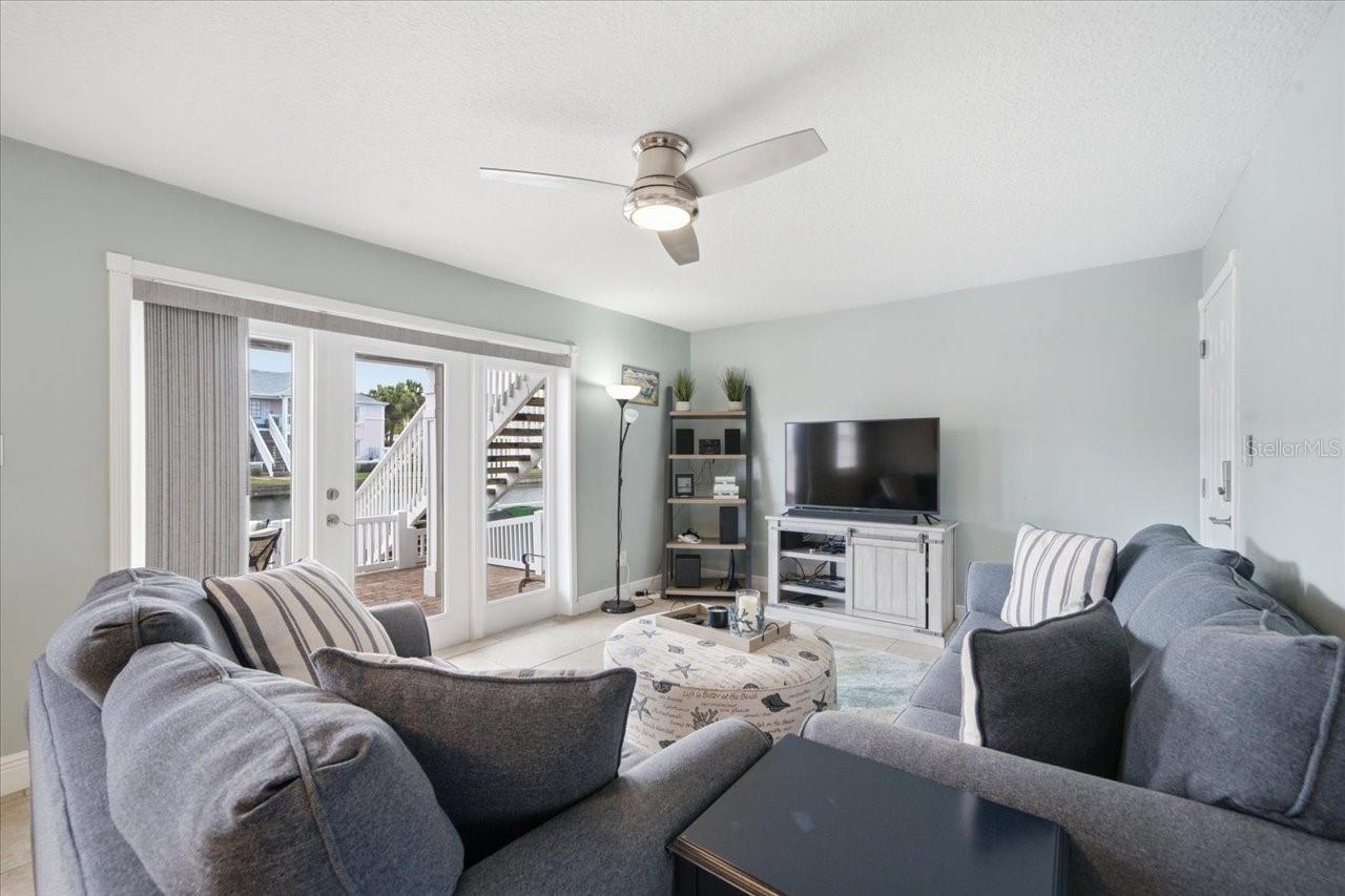 4843 Coquina Key Unit A, St Petersburg, FL 33705