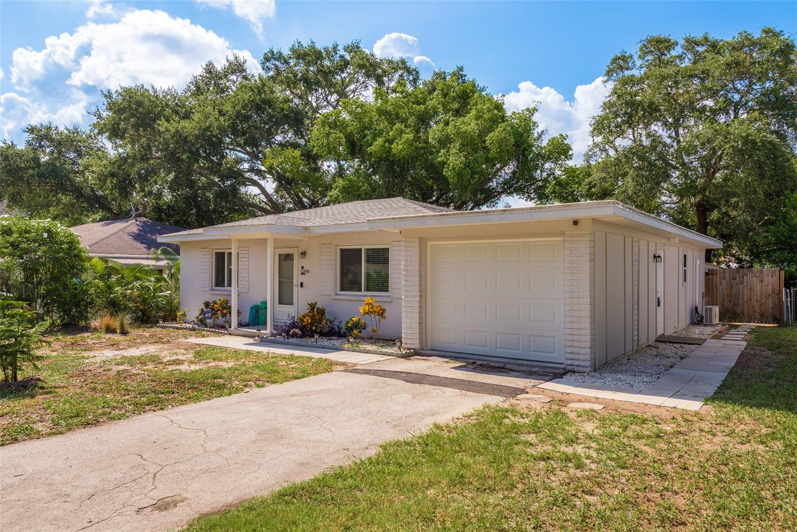 1253 Union, Clearwater, FL 33755