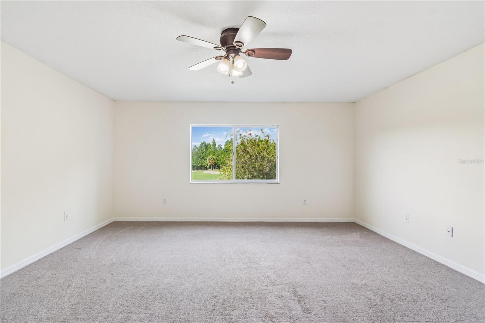 18107 Nassau Point Dr, Tampa, FL 33647