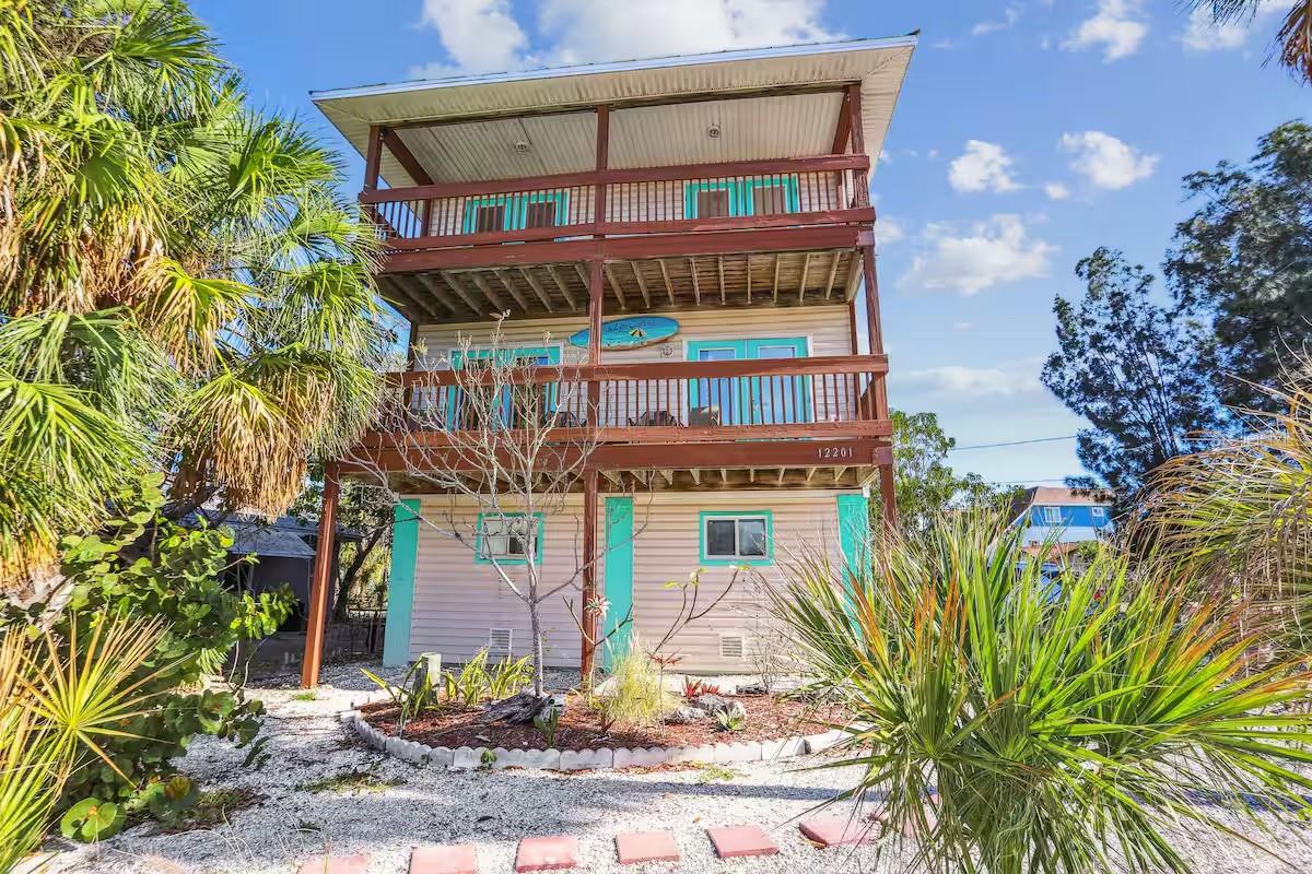 12201 Gulf, Treasure Island, FL 33706