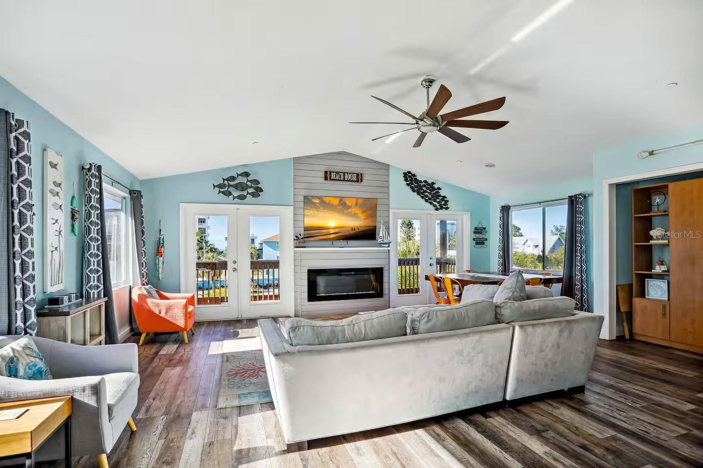 12201 Gulf, Treasure Island, FL 33706