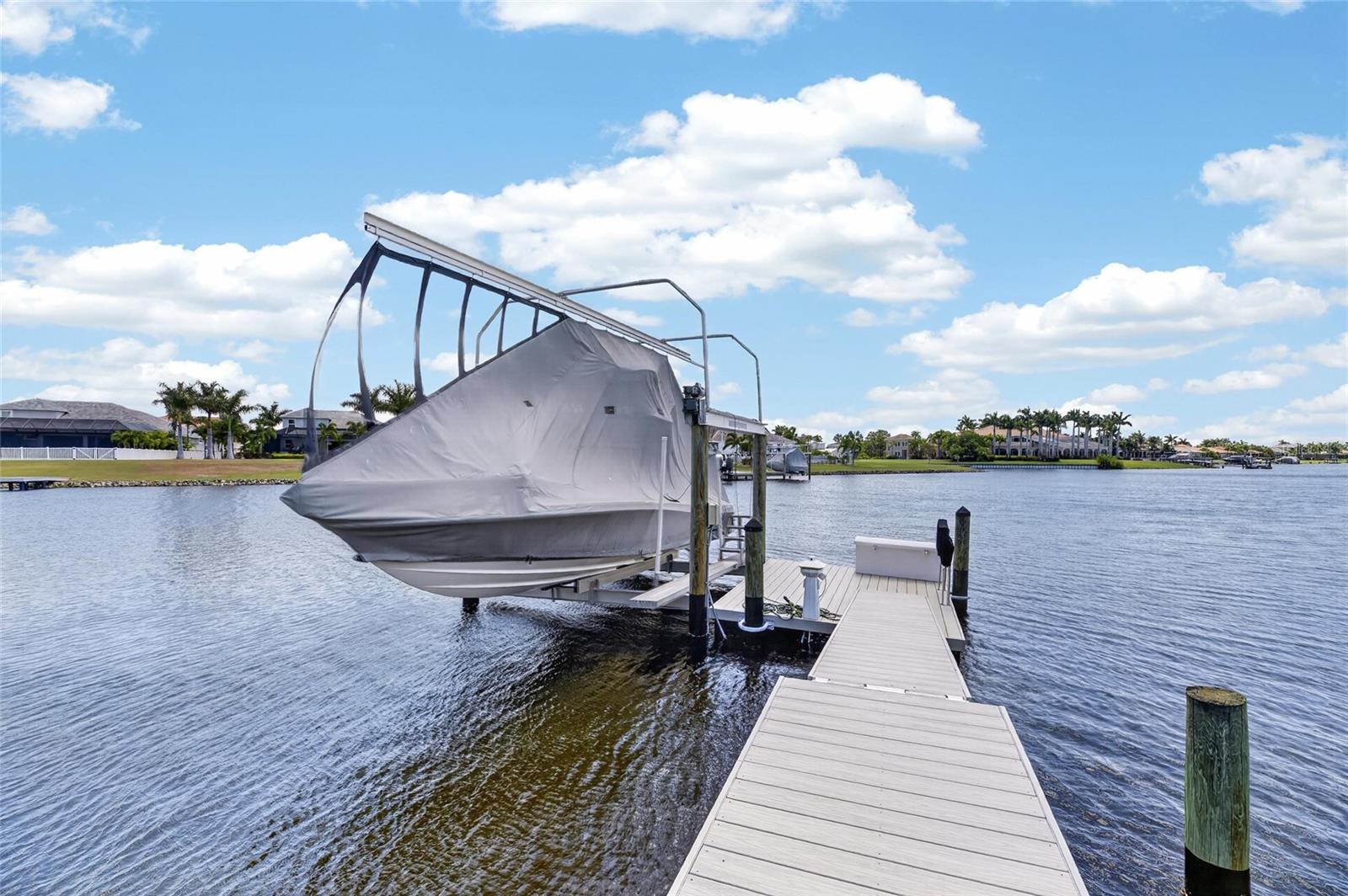825 Manns Harbor, Apollo Beach, FL 33572