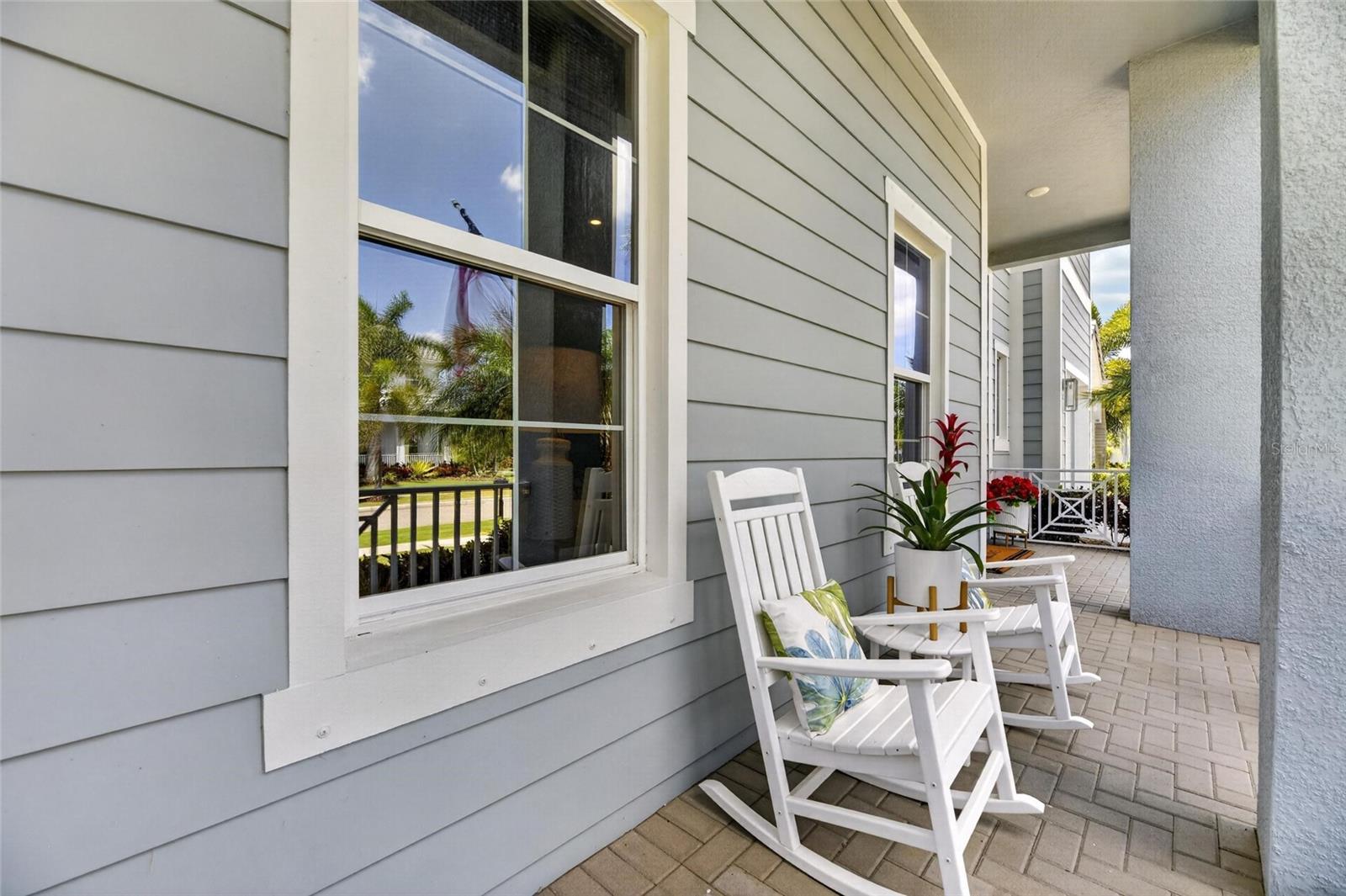 825 Manns Harbor, Apollo Beach, FL 33572