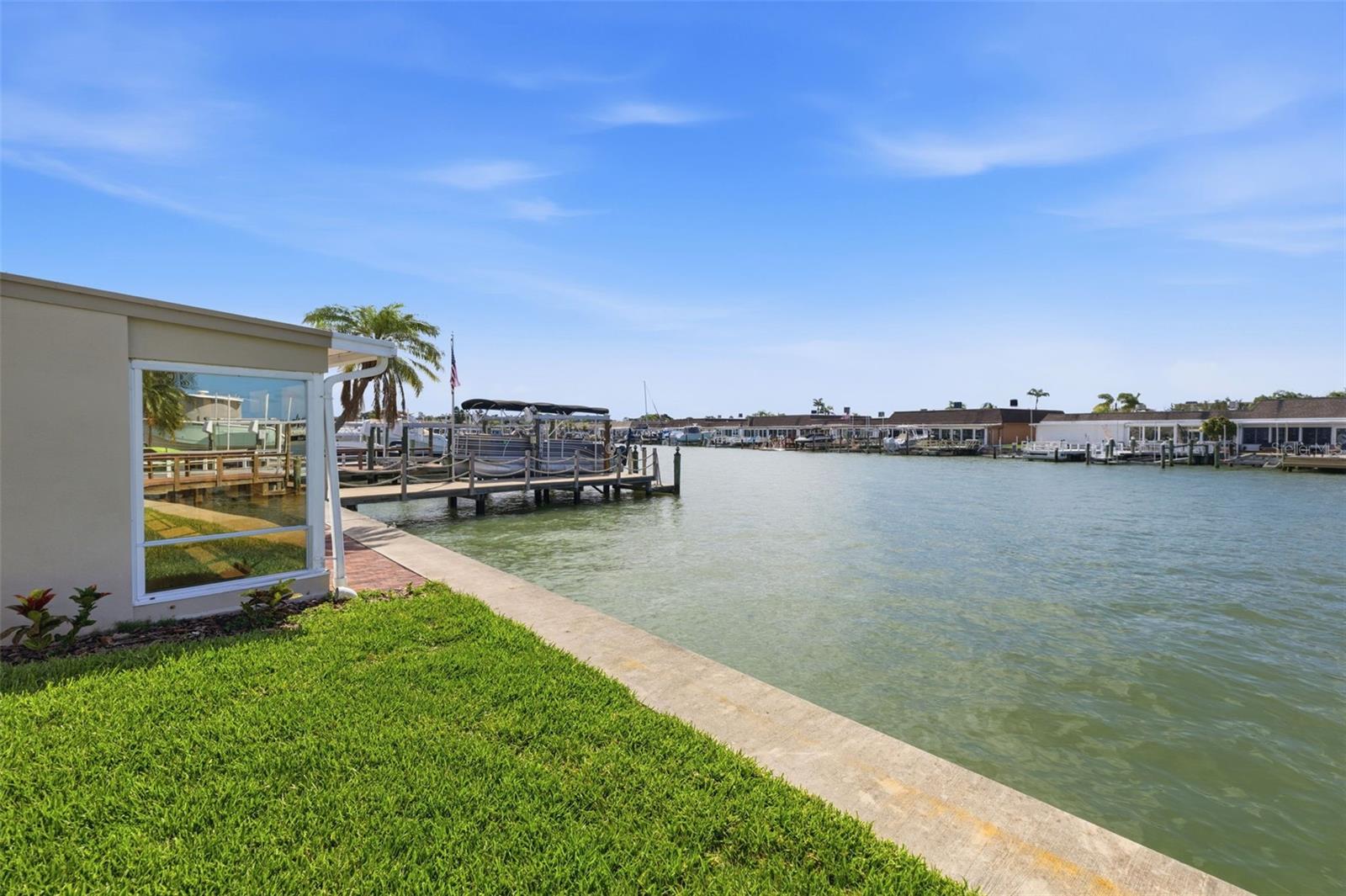 594 Boca Ciega Point, St Petersburg, FL 33708
