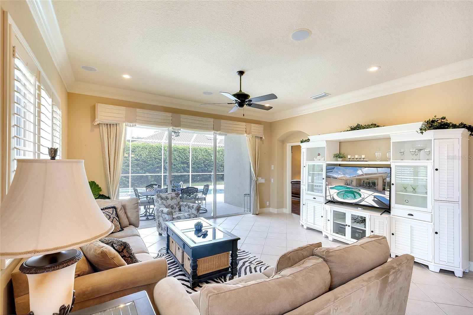 9735 53rd Dr E, Bradenton, FL 34211