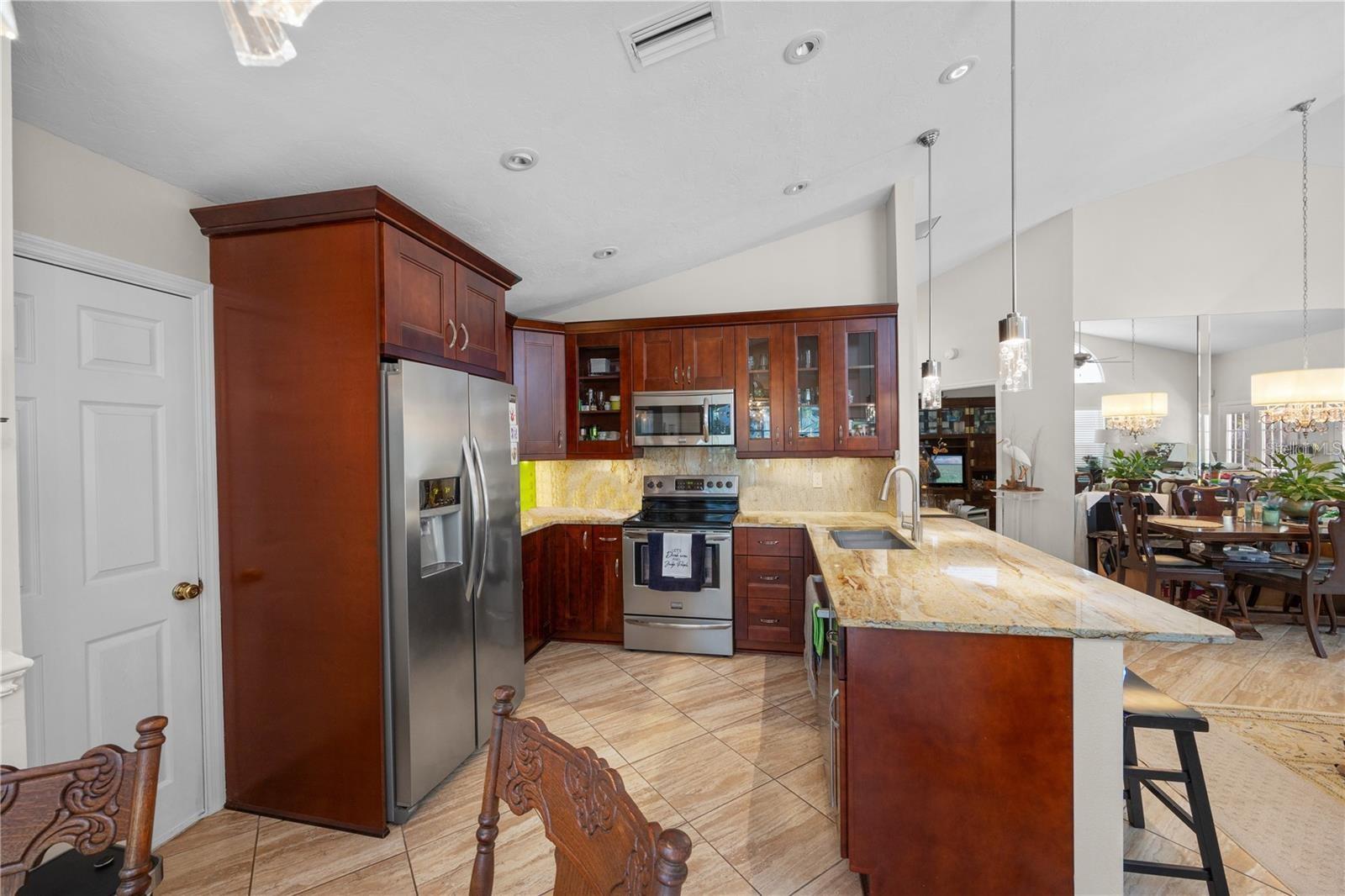 7716 Geneva, Sarasota, FL 34243