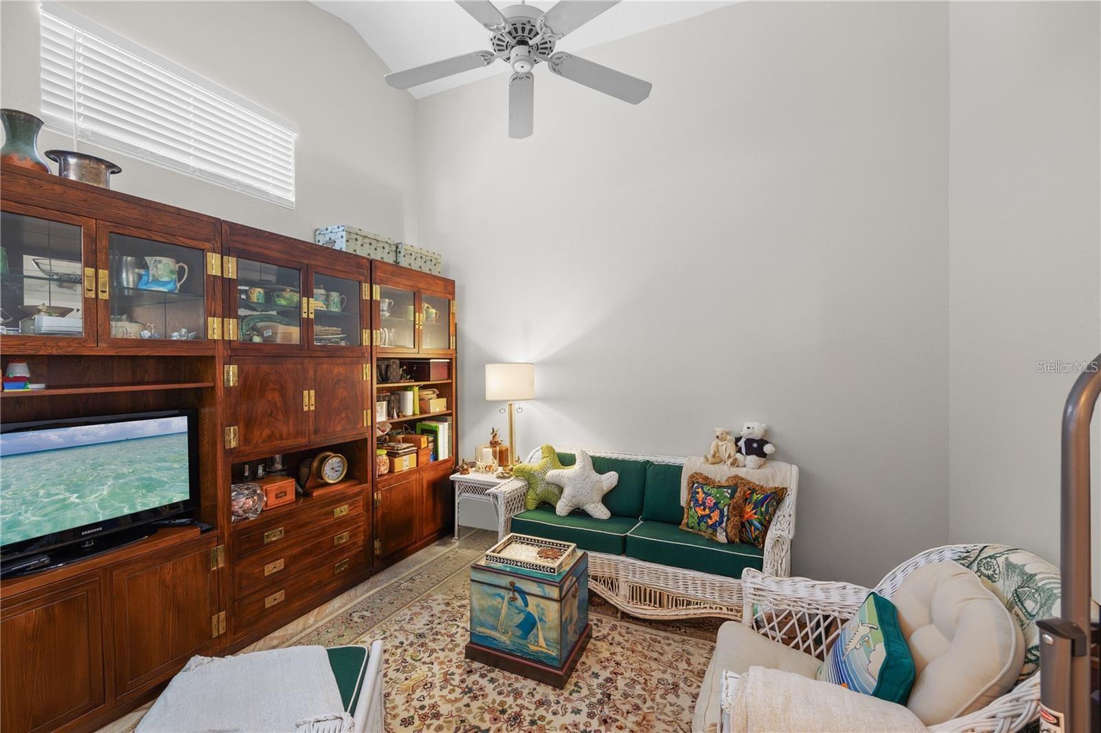 7716 Geneva, Sarasota, FL 34243