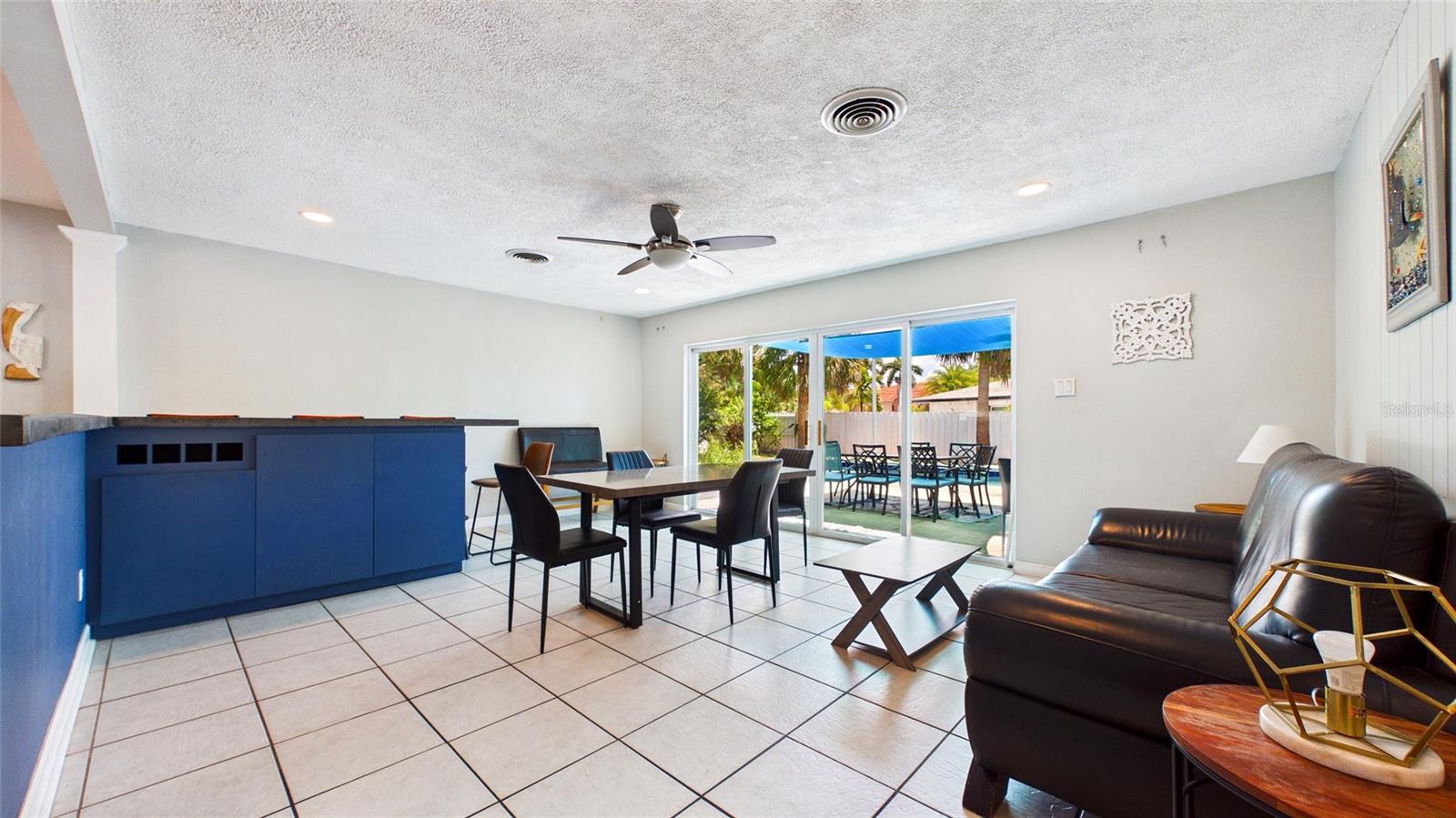 6400 Pelican, St Petersburg, FL 33707