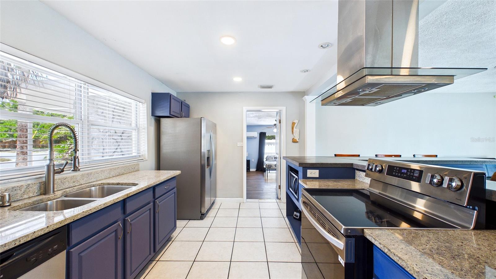 6400 Pelican, St Petersburg, FL 33707