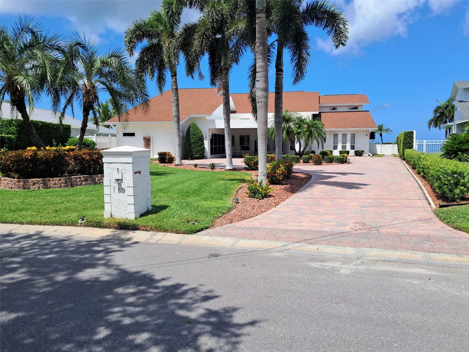 119 Carlyle, Palm Harbor, FL 34683