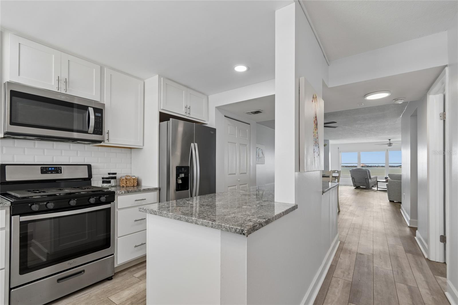 5980 Shore Unit 909, Gulfport, FL 33707