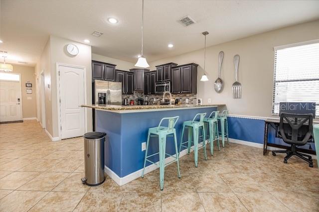 9101 El Caro, Davenport, FL 33896