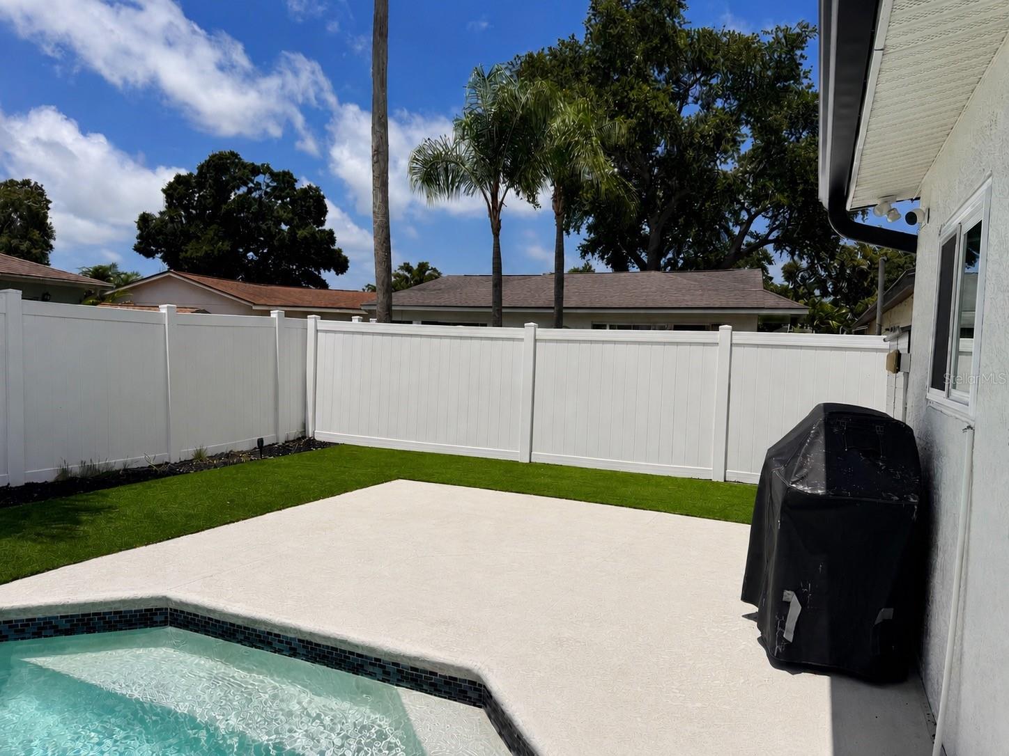 9554 86th, Seminole, FL 33777