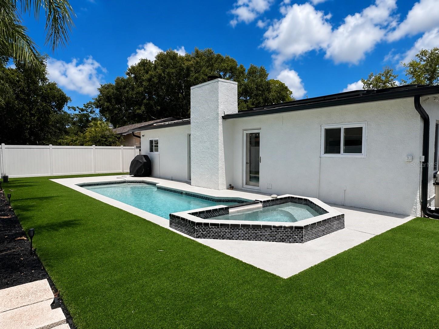 9554 86th, Seminole, FL 33777