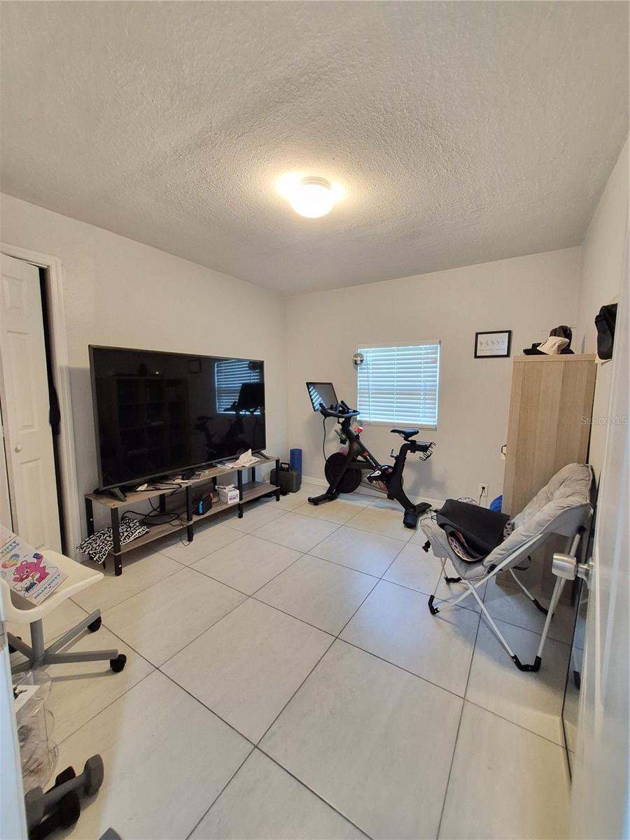 709 119th, Tampa, FL 33612