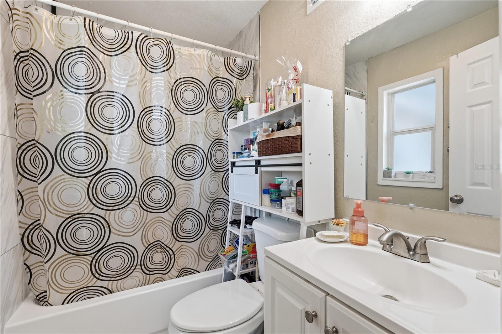 1410 Kozart, Orlando, FL 32811