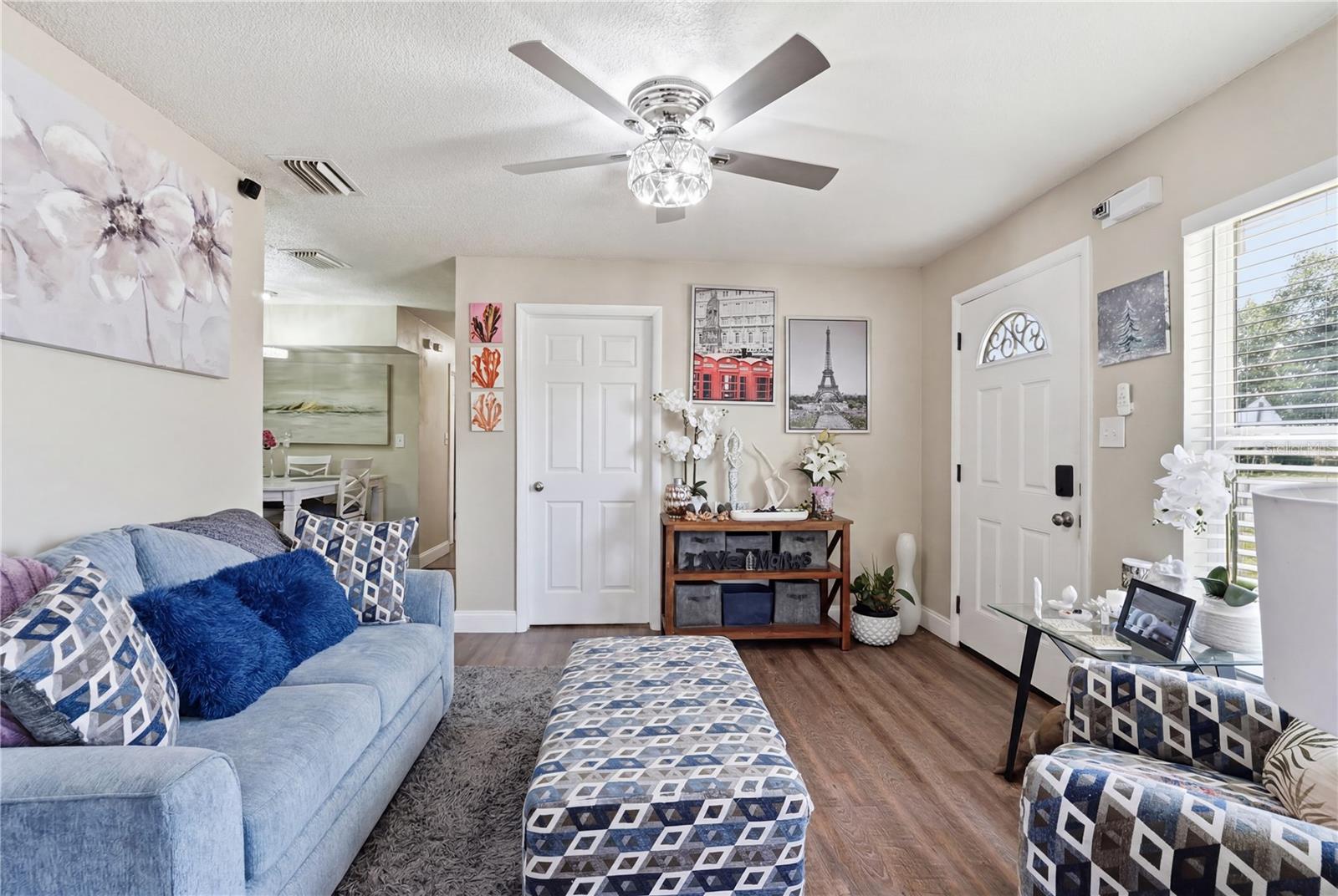 1410 Kozart, Orlando, FL 32811