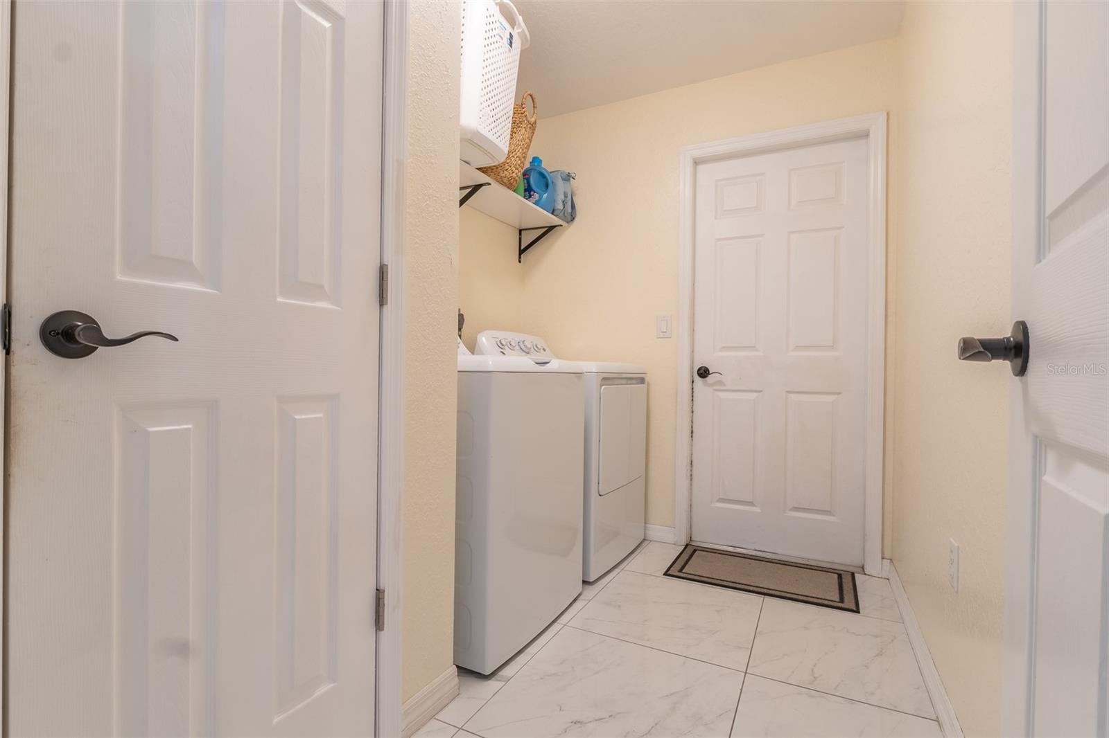 930 Hicks, Lakeland, FL 33813