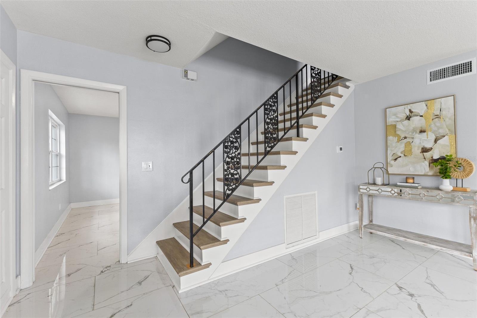 4000 14th, St Petersburg, FL 33703