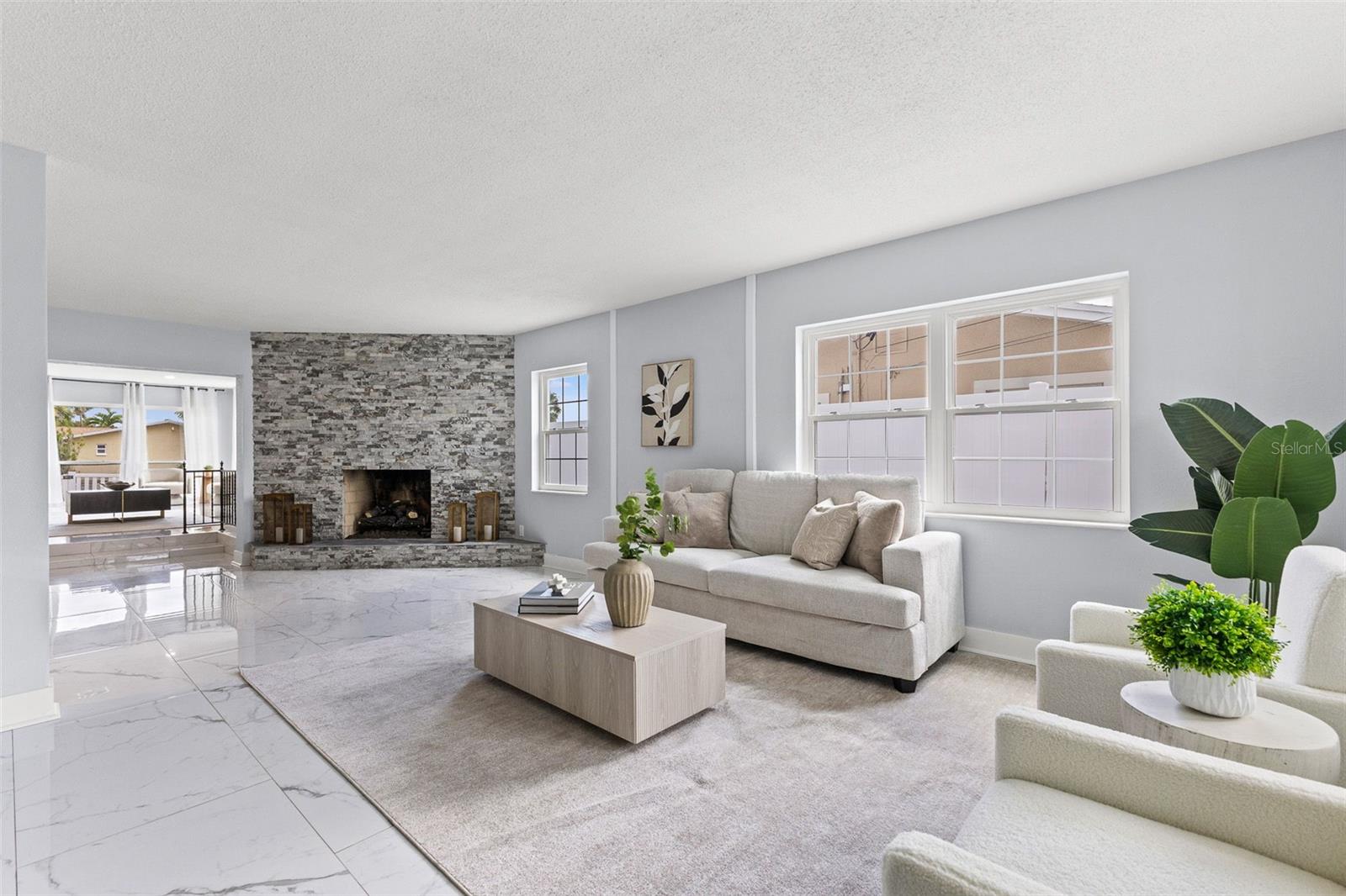 4000 14th, St Petersburg, FL 33703