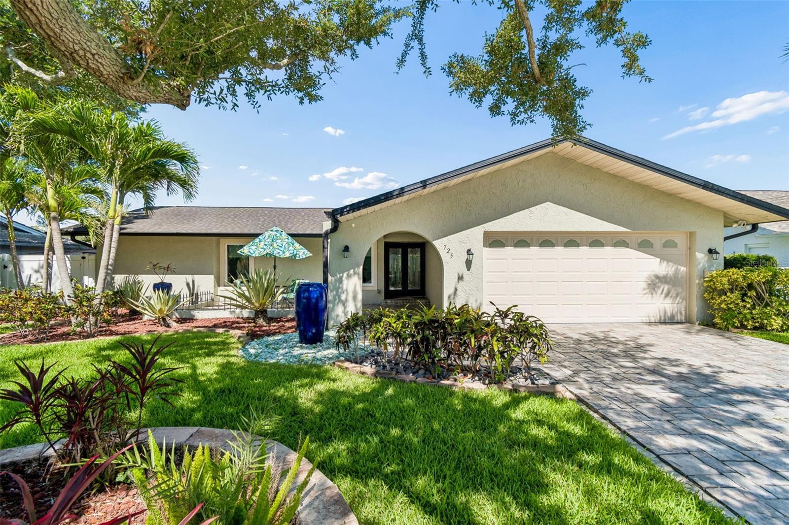 725 Del Oro, Safety Harbor, FL 34695