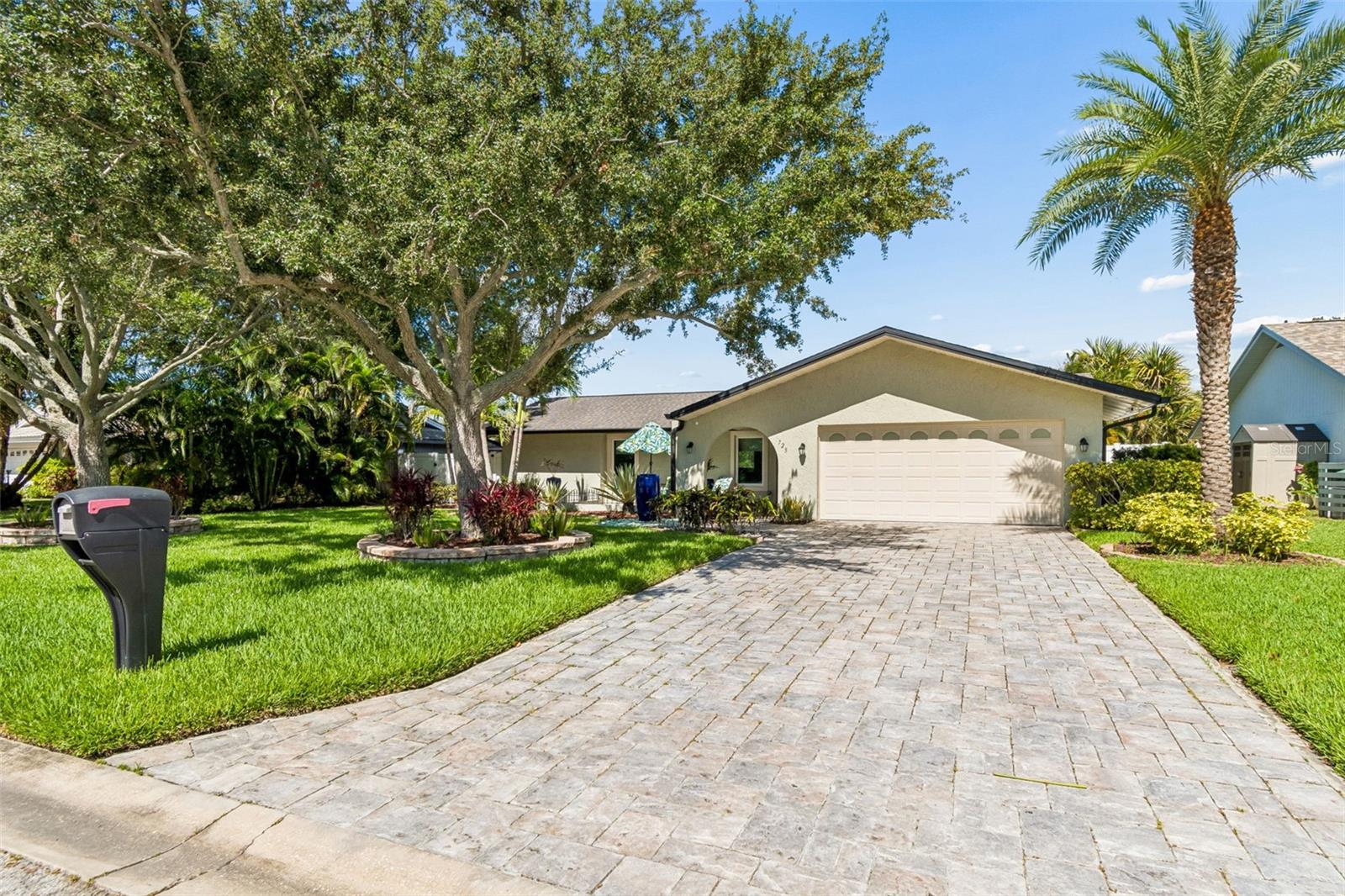 725 Del Oro, Safety Harbor, FL 34695
