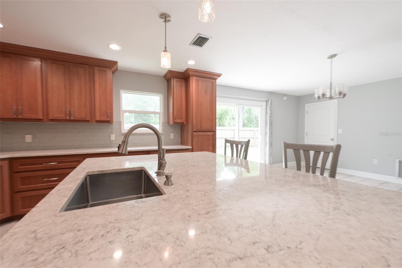7616 10th, Gainesville, FL 32607