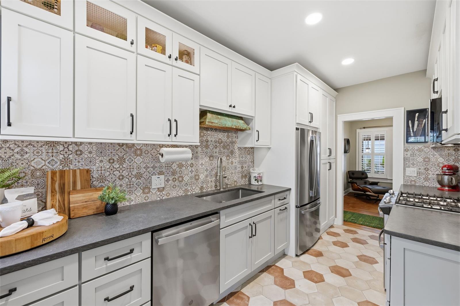 912 Fremont, Tampa, FL 33606