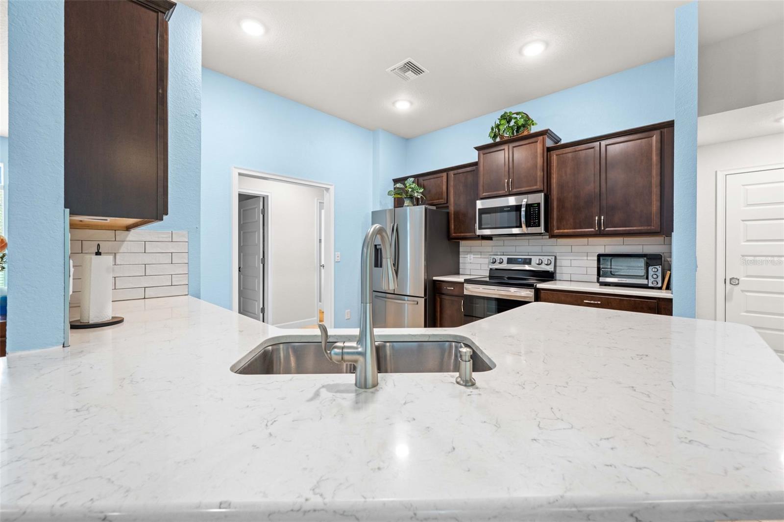 8 Dahlia, Homosassa, FL 34446