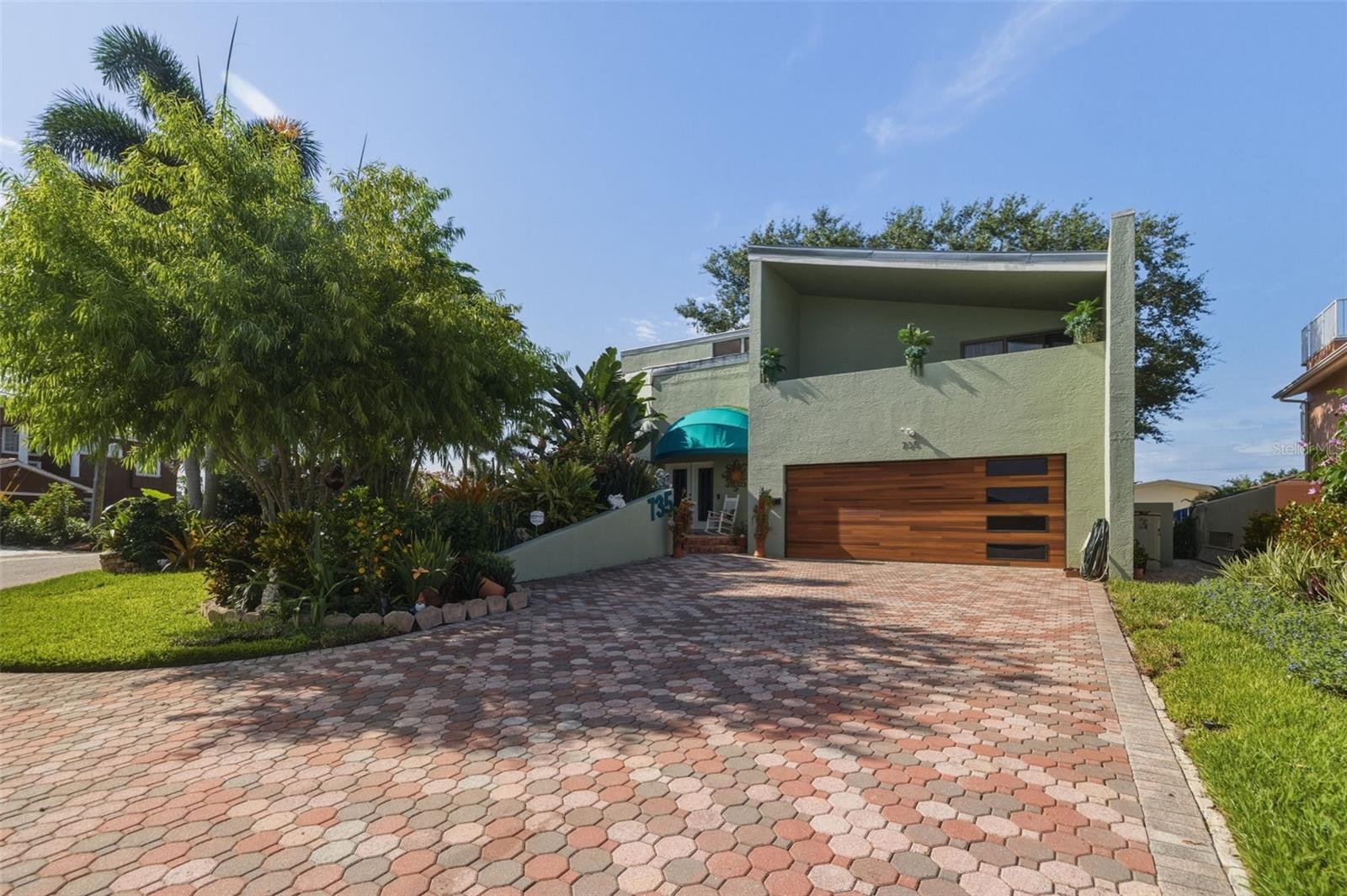 735 79th, St Petersburg, FL 33707