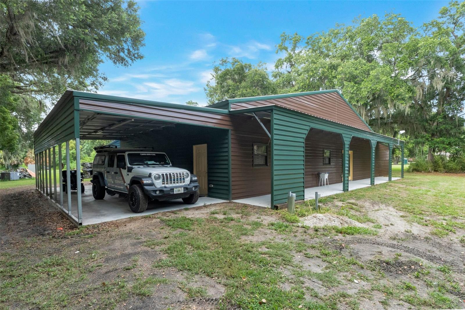 2102 Old Polk City, Lakeland, FL 33809