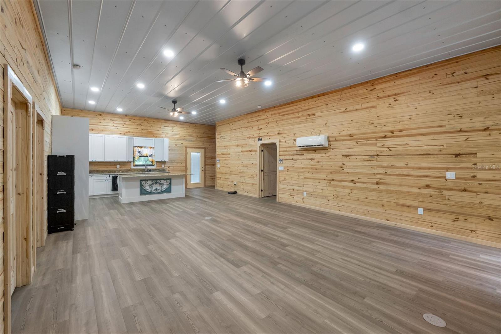 2102 Old Polk City, Lakeland, FL 33809