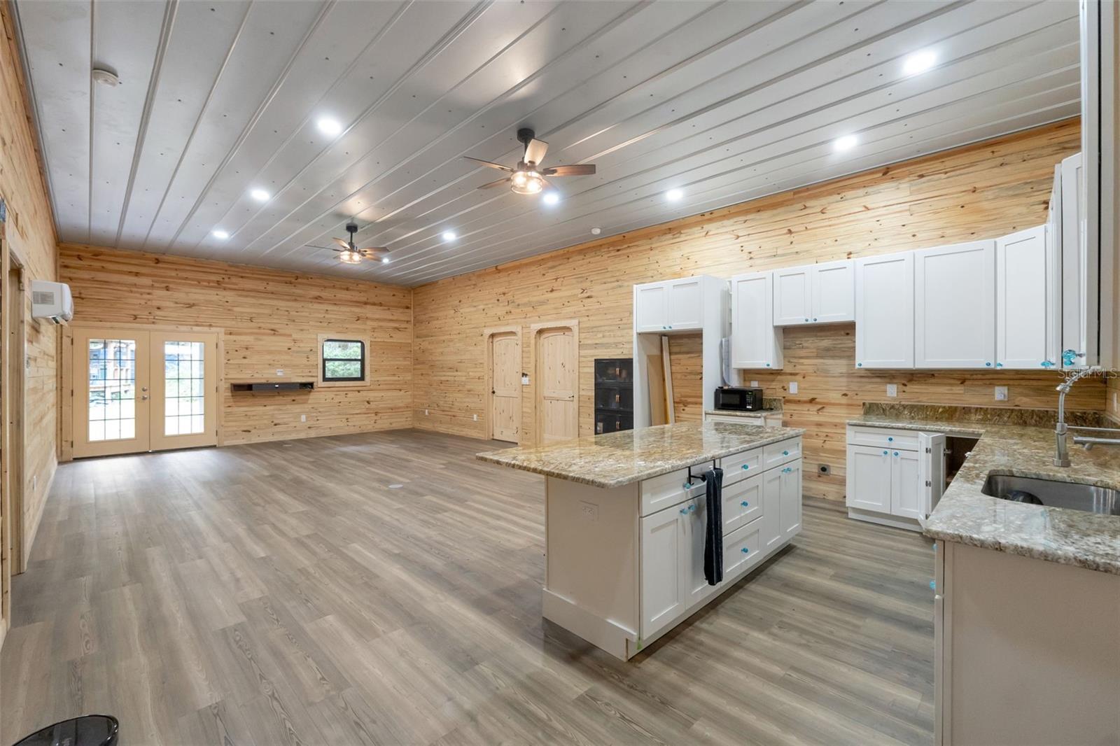 2102 Old Polk City, Lakeland, FL 33809