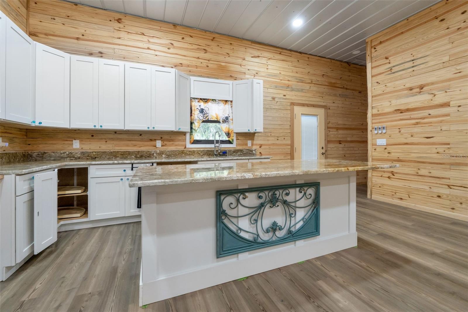 2102 Old Polk City, Lakeland, FL 33809