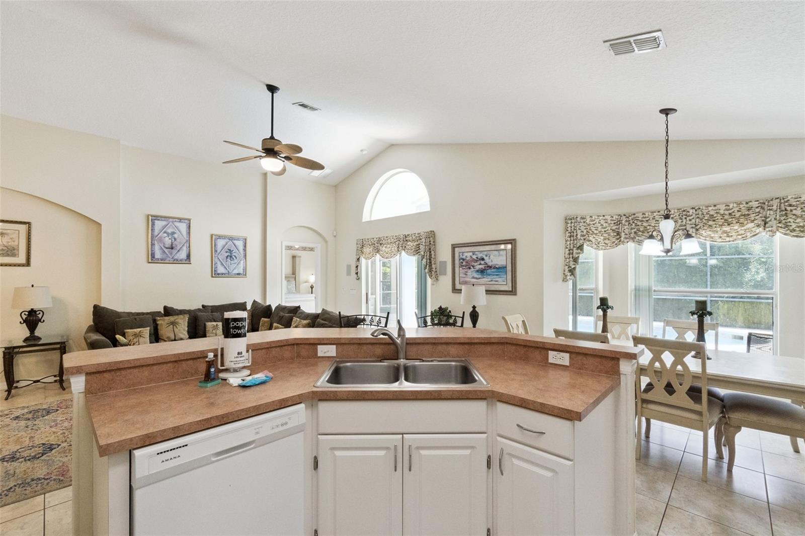 4706 Cumbrian Lakes, Kissimmee, FL 34746