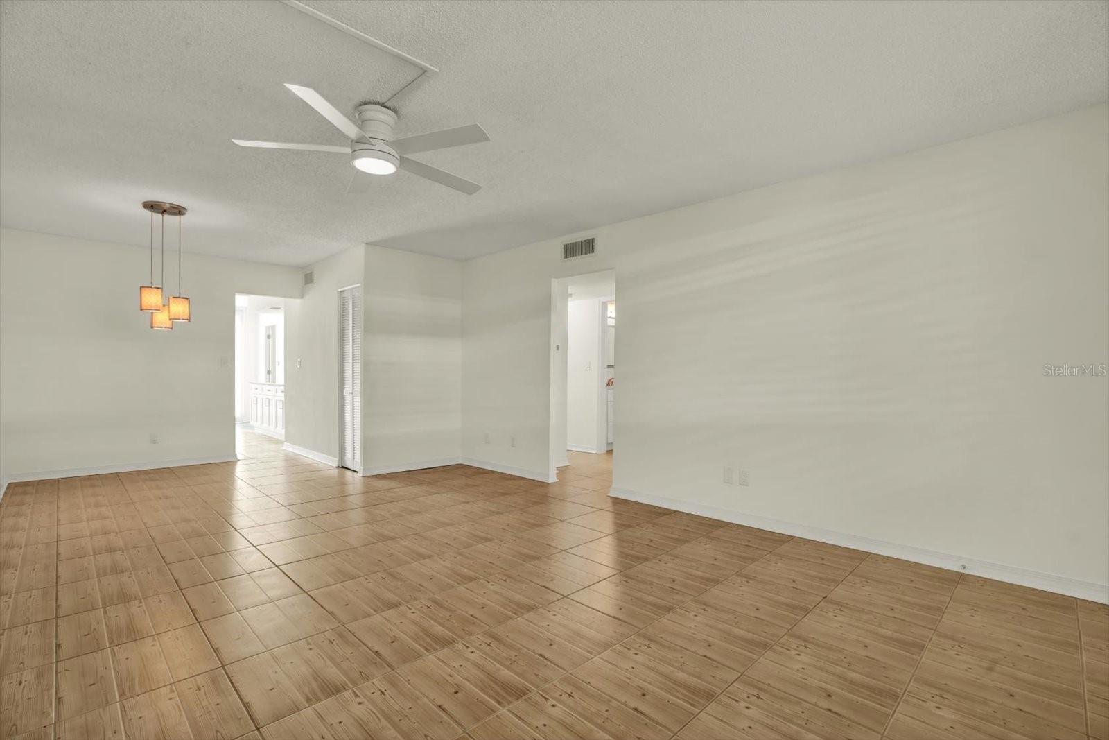 4715 Bay Unit 126, St Petersburg, FL 33703