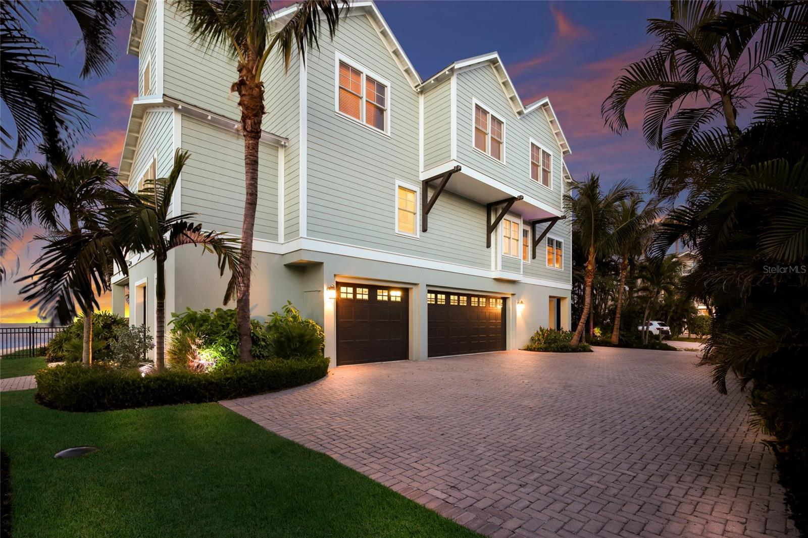526 56th, Holmes Beach, FL 34217