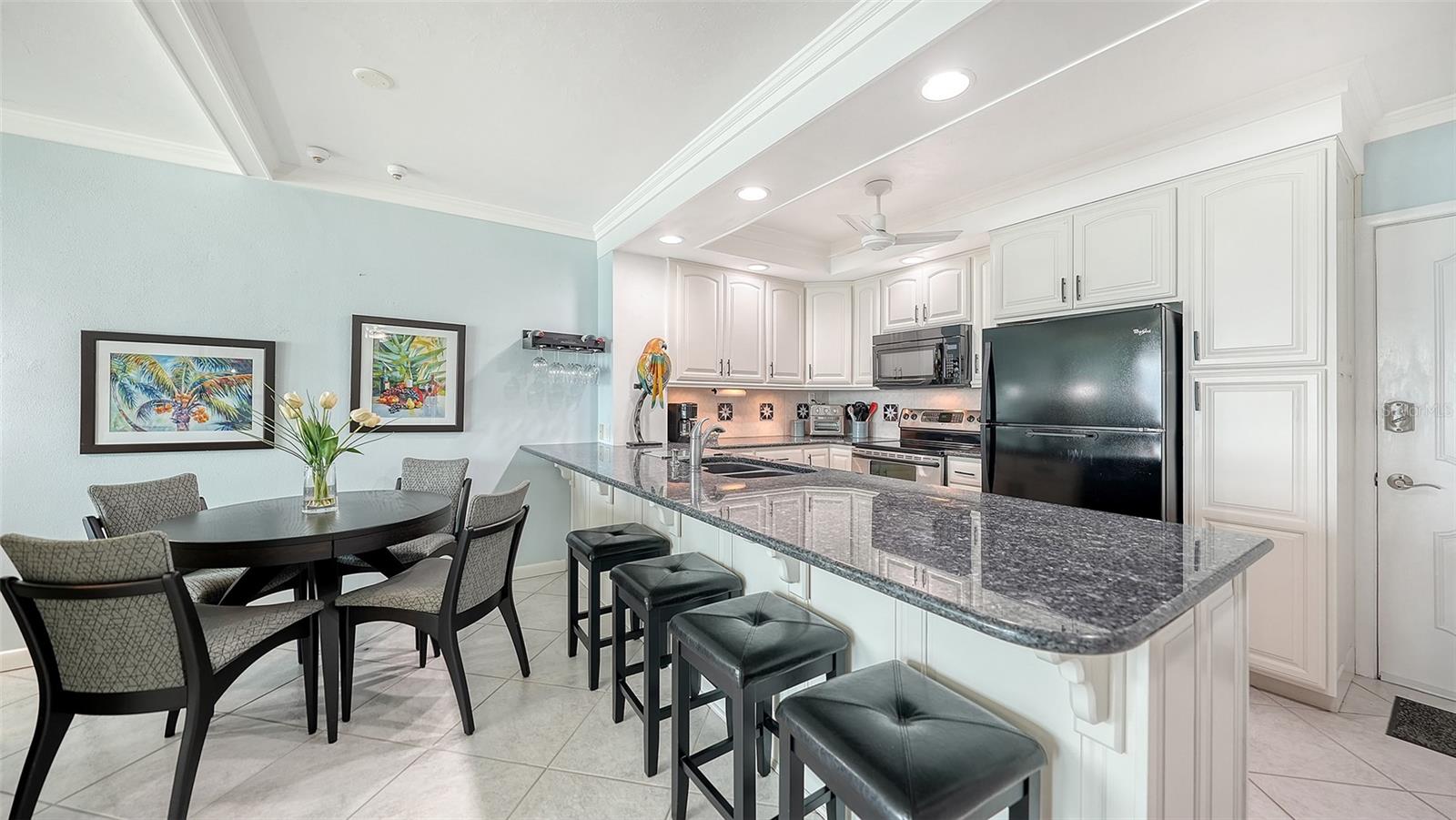 777 John Ringling Unit 24, Sarasota, FL 34236